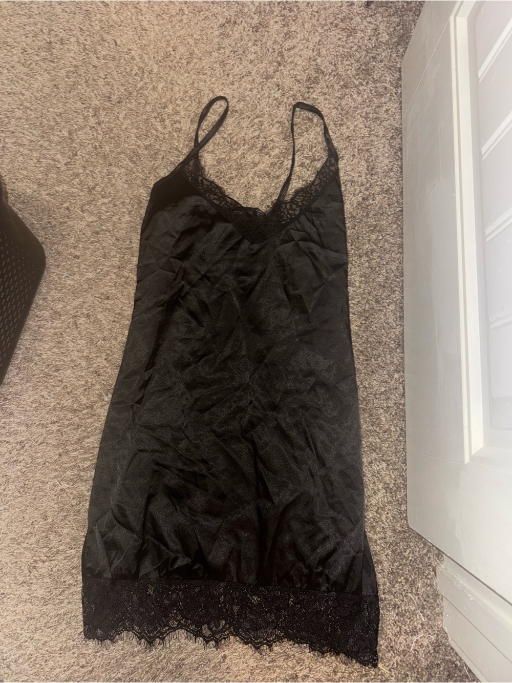 PrettyLittleThing Black Lace-Trim Slip